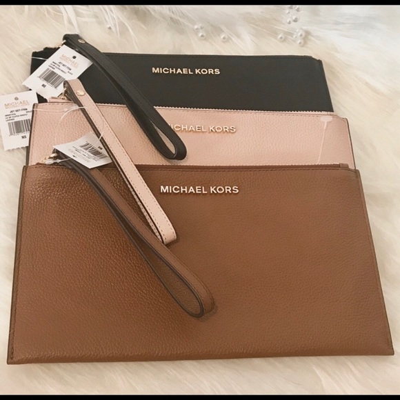 NEW MICHAEL KORS LEATHER CLUTCH WRISTLET CHOOSE - Picture 2 of 7